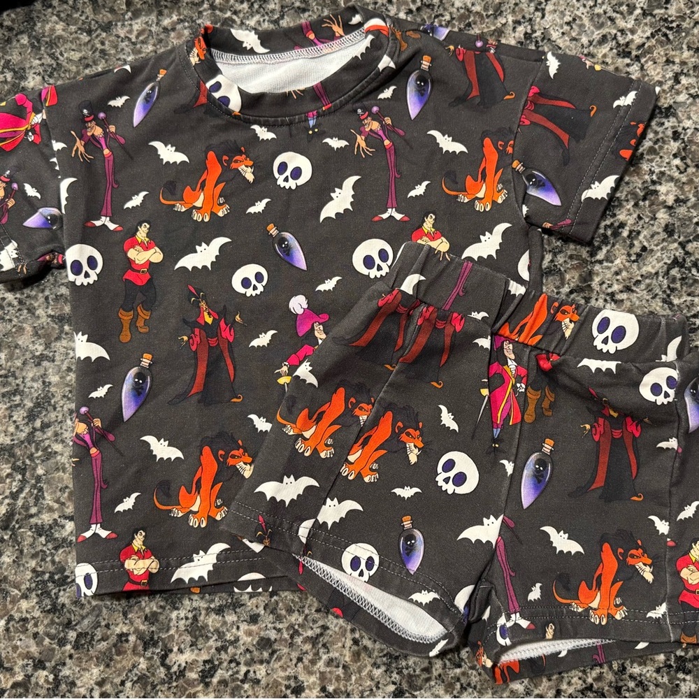 12-18 Disney Villains Set